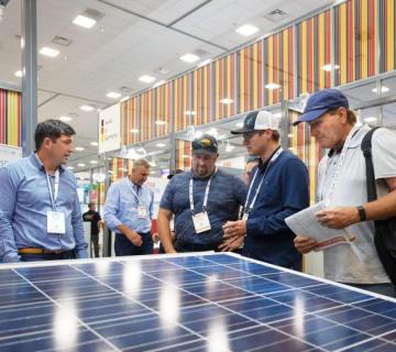 Foto Re Com 5 360x320